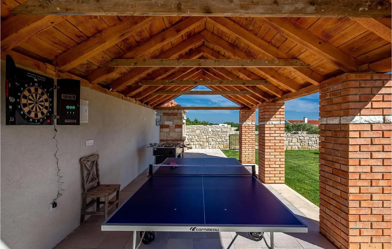 Villa Emilio Zadar 0*,  Croatia