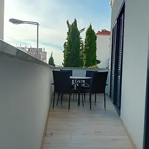 Apartment Maboka